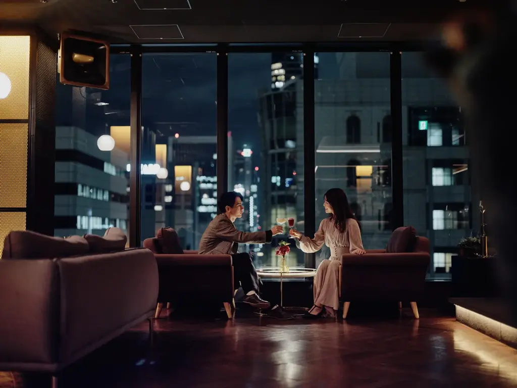 ライフスタイルホテル「THE LIVELY 大阪本町」の非日常空間で過ごすクリスマス！クラシックなフレンチを自由な発想で仕立てたクリスマスコースや、最上階バーで楽しむ期間限定カクテルが登場 画像 8