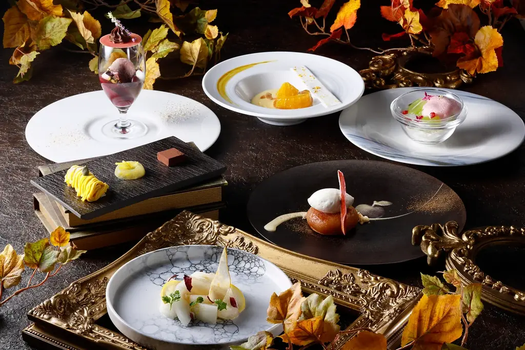 【琵琶湖ホテル】 Autumn Afternoon & Desserts　マスカット・洋梨・紅まどんな・ネグローネ・紅玉など　秋の果実を“宝石”に見立て、6皿のデセールをコースで提供 画像 1