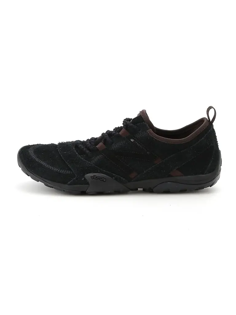 【New Balance for emmi】ミニマルなフォルムと優れた軽量性が特徴の「MT10」emmi別注モデルが発売！秋の装いを意識したスウェード素材を採用＜10月15日(木)＞ 画像 3