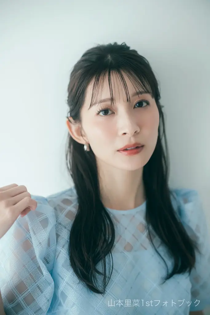 【収録カット新規公開】山本里菜1stフォトブック『りな、です』表紙解禁&発売記念イベント開催！ 画像 2