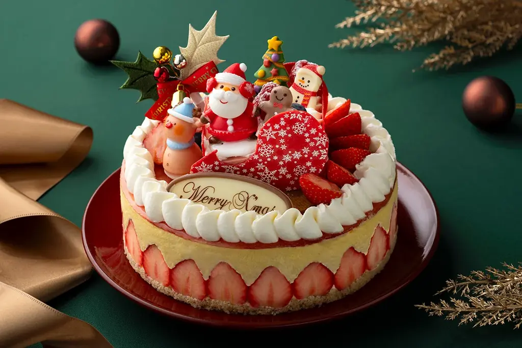 【東京ドームホテルのクリスマス】フランスの伝統的な苺のケーキをアレンジした新作が登場。クリスマスリースやツリーに見立てたクリスマスケーキ全5種のご予約を2026年11月5日(木)より受付開始 画像 2