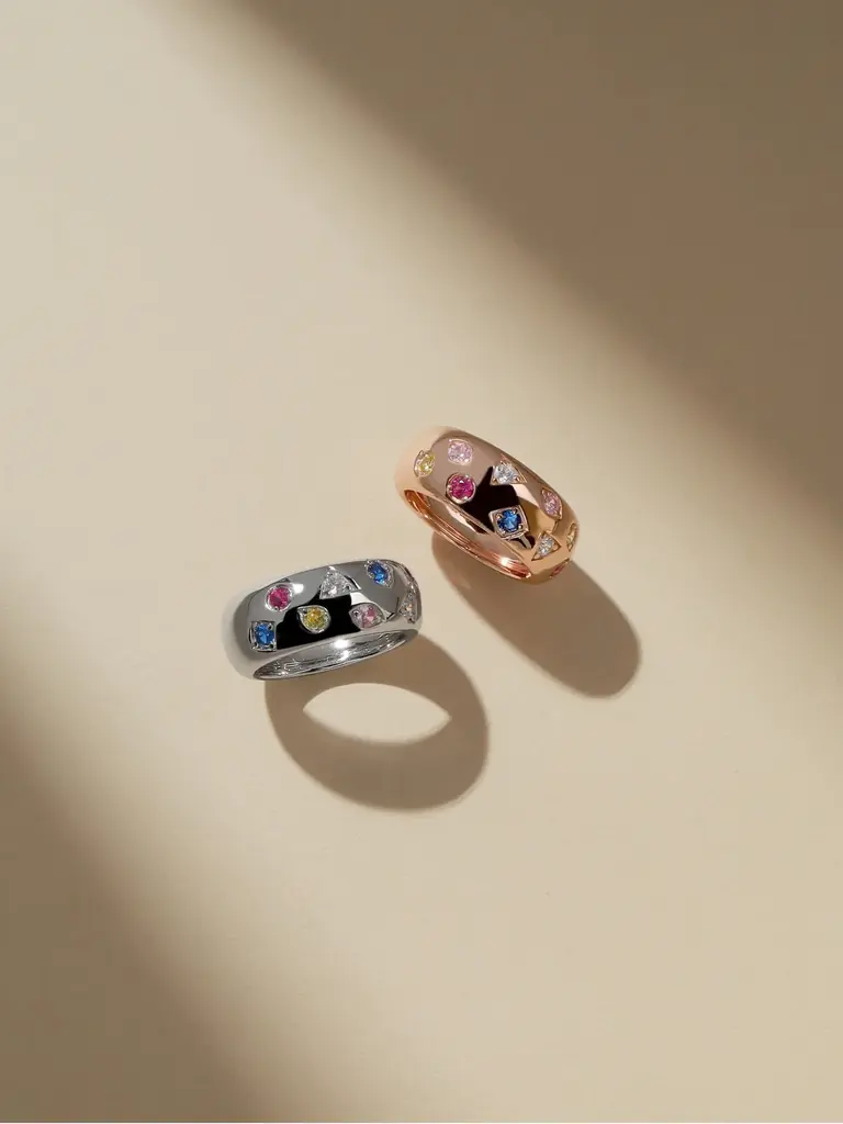 山中柔太朗プロデュースブランド「CEL-CEL」から、ホリデーシーズンを彩る4th collectionが登場！ブランド初となる腕時計と、5色のカラーストーンが輝くアクセサリーを展開。 画像 4