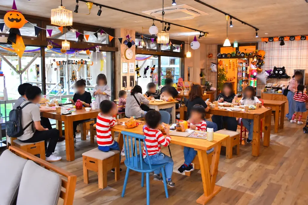 【三重県・菰野町】ハロウィンなのに、カレーと豚汁が食べ放題！？焚き火もBBQも楽しめる秋のイベント、10月31日まで｜TREE HOTEL NIKKA 菰野 画像 2
