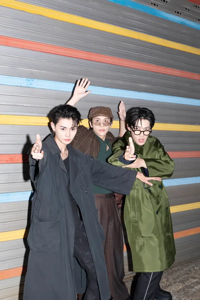 Z世代を中心に絶大な支持を得ているWILD BLUE 待望の1st写真集が12月25日（金）発売決定！ 画像 7