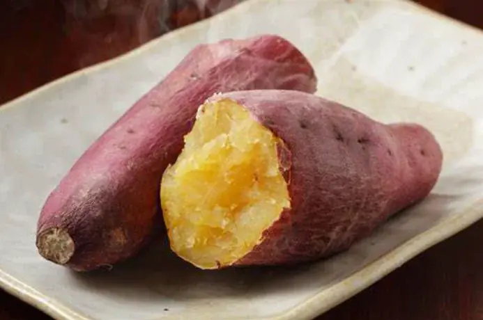 とって、焼いて、その場で食べる体験型クレーンゲーム「秋の焼き芋キャッチャー」10月13日から正式展開！人気のさつまいもをクレーンゲームでGET！店内の専用焼き芋器で出来立ての秋の味覚を堪能 画像 5
