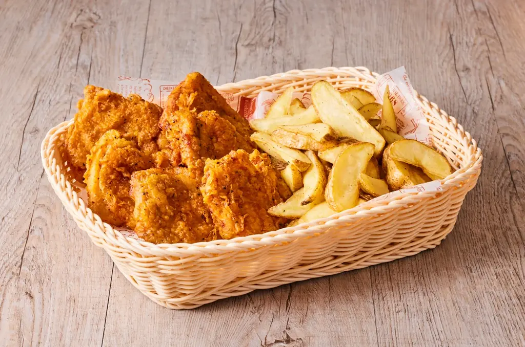 クリスマスチキンを決める前に！店内調理の肉厚ジューシーチキンが30円引き。トリュフ・シラチャーの“味変タルタル”も新登場！ 画像 9