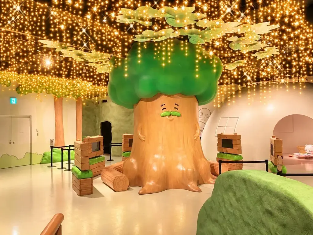 「ちいかわパーク」がクリスマス仕様に！11月20日(金)より期間限定の装飾や特別グリーティングを開催 画像 4