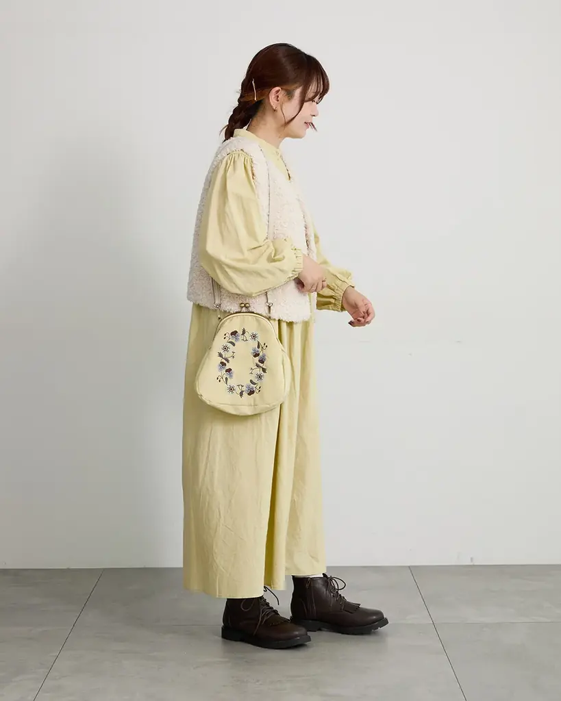 【Samansa Mos2】刺繍作家・マカベアリスさん×Samansa Mos2自然をモチーフにした繊細な刺繍で描いた秋冬の新作が登場！ 画像 9