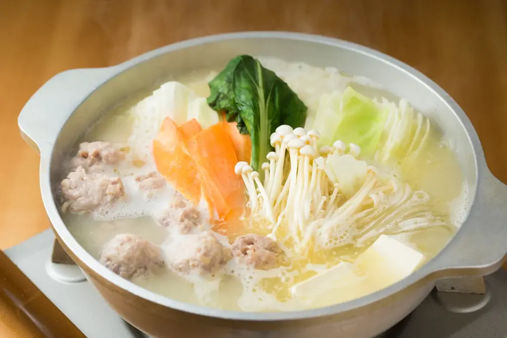 【夢のコラボ】博多銘菓「チロリアン」と「博多水炊き とり田」が生んだ「チロリデン〈柚子胡椒味〉」を10月15日に新発売！ 画像 10
