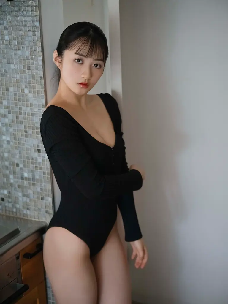 加入からまもなく1年を迎えるアップアップガールズ（２）の兵頭美波が今しかない初々しさを収めた最新デジタル写真集をリリース！ 画像 2
