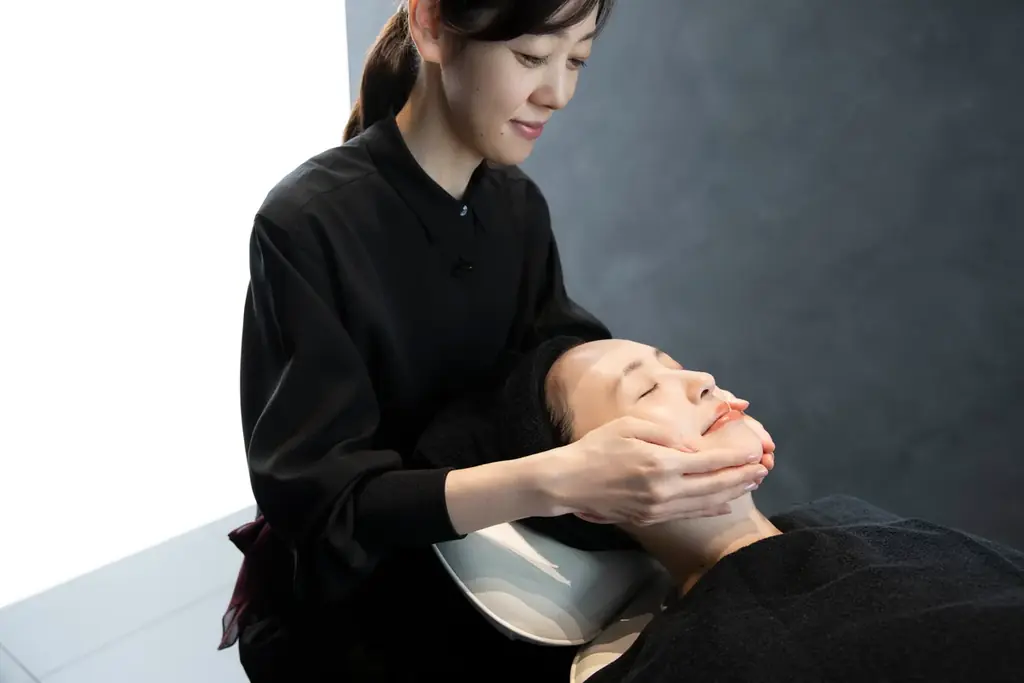 【関西初】まるで“肌のパーソナルジム”のような会員制サブスクリプションサービス「est Skin Athlete Gym」が2026年11月11日（水）阪急うめだ本店にオープン 画像 5