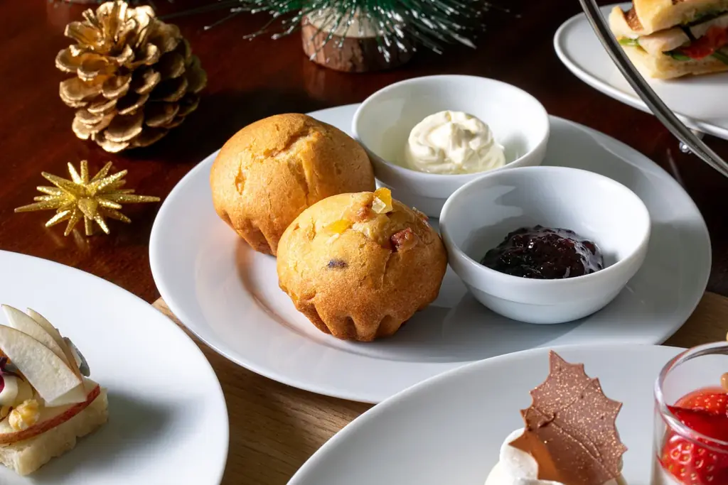 「パネトーネ」をアレンジしたいちごのドルチェを楽しむ「クリスマス アフタヌーンティー」が登場 画像 6