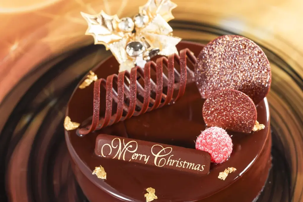 【都ホテル 尼崎】クリスマスケーキ2026　プレミアムなショコラと王道いちごショートが彩る、甘く華やかなクリスマス 画像 3