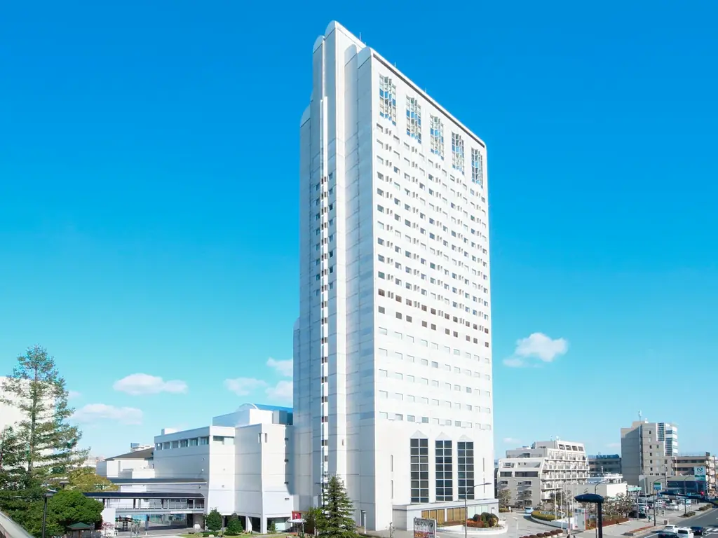 【都ホテル 尼崎】クリスマスケーキ2026　プレミアムなショコラと王道いちごショートが彩る、甘く華やかなクリスマス 画像 6