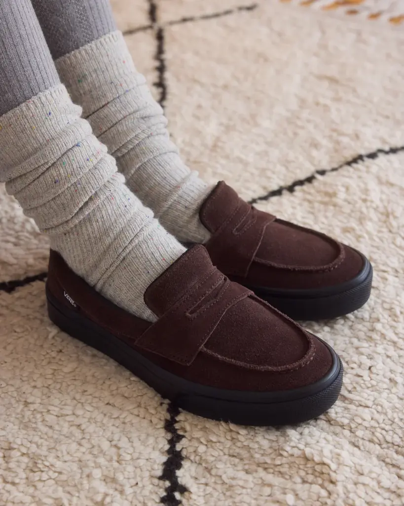【ABCマート限定】Vansのクラシックモデルを秋冬らしい素材と色合いへ　Vans「Fall Collection」学生時代からVansを履き続けてきたと語る倉沢杏菜をモデルに初起用 画像 6