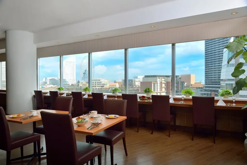 【横浜桜木町ワシントンホテルDINING＆BAR「BAYSIDE」】光の街・横浜みなとみらいで叶える贅沢なひととき特別な夜を彩る「クリスマスディナーコース」を3日間限定にて提供 画像 7
