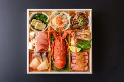 三重の食文化を新年の食卓へ　伊勢海老・松阪牛など県産食材を使用した「彩（いろどり）おせち」予約受付開始 画像 2