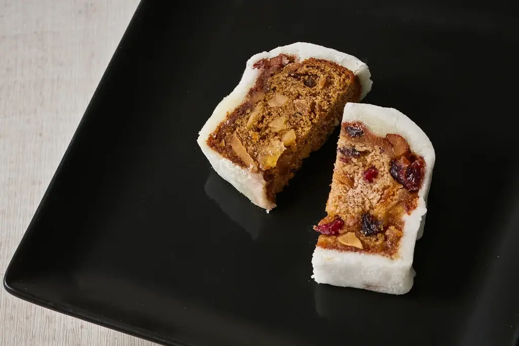 【ホテルグランヴィア大阪】ストーリー仕立ての3種アソート「クリスマスケーキ」と味わいの異なる2種のシュトーレンを販売 画像 6
