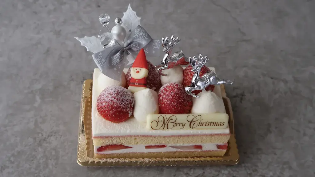 【グランドプリンスホテル広島】フェスティブシーズンを彩るクリスマスケーキを販売 画像 4