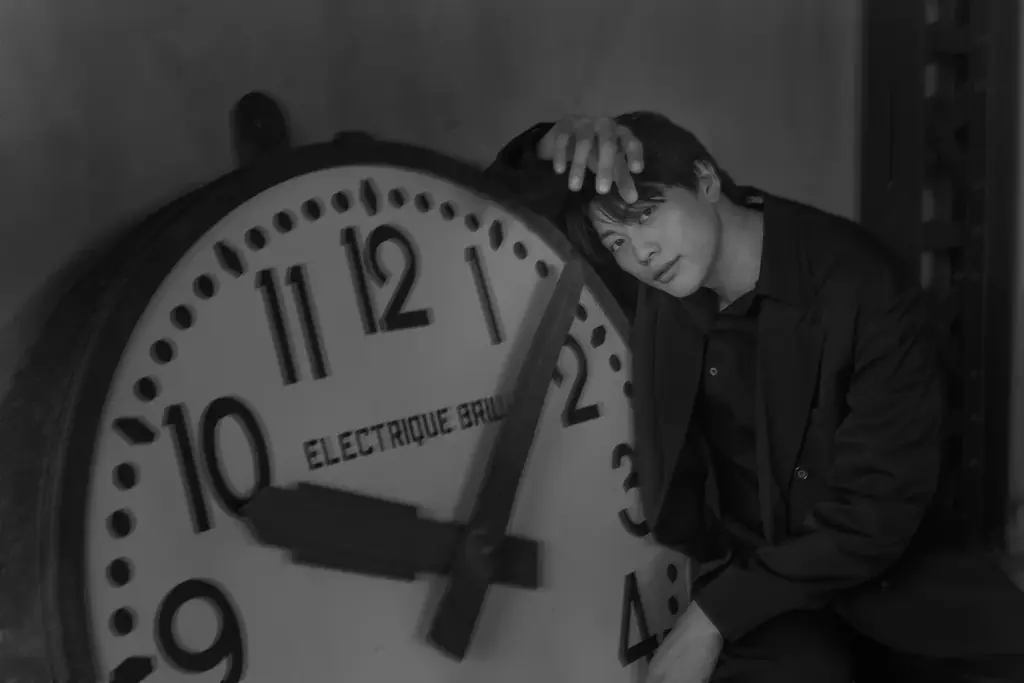 映画『ブルーロック』、「仮面ライダーマイス」出演・東啓介が6年ぶりに写真集を発売！ 30代の魅力あふれる1冊に 画像 1