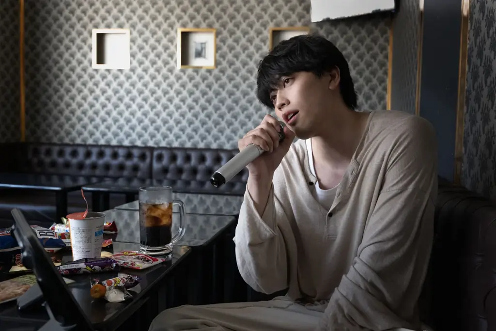 映画『ブルーロック』、「仮面ライダーマイス」出演・東啓介が6年ぶりに写真集を発売！ 30代の魅力あふれる1冊に 画像 2