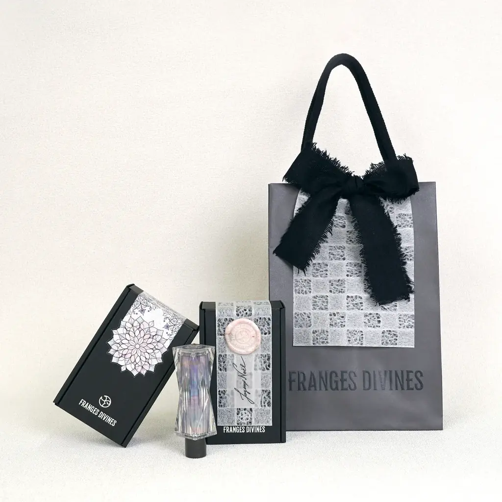 FRANGES DIVINESが贈るホリデーコレクション。深い夜と星の光がテーマの、美しさ引き立て合うクリスマスコフレが数量限定で登場 画像 7