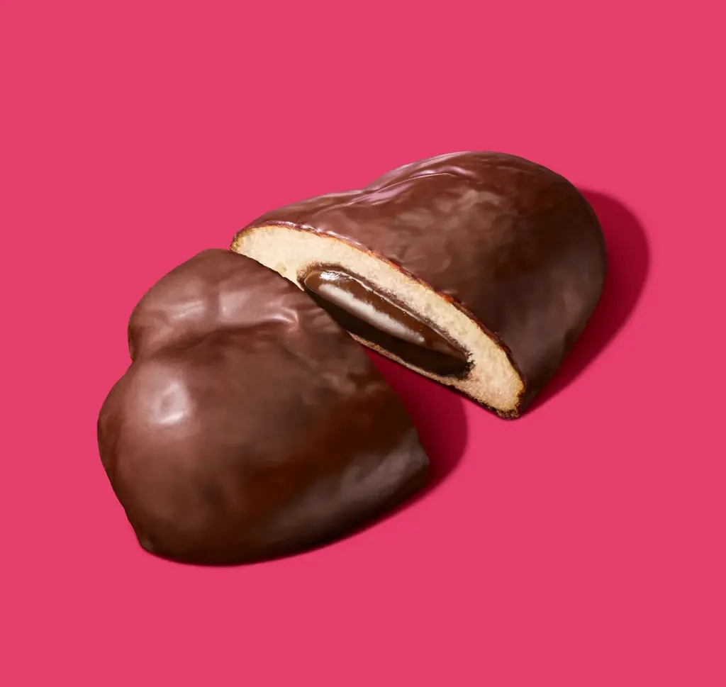 チョコ高騰の今、もっと手軽にチョコを楽しむ　とろっ！ザクッ！パリッ！食感も満足な「本気のチョコがけパン」3種チョコクリームパン、チョコデニッシュメロンパン、チョコクイニーアマン10月20日（火）発売 画像 3