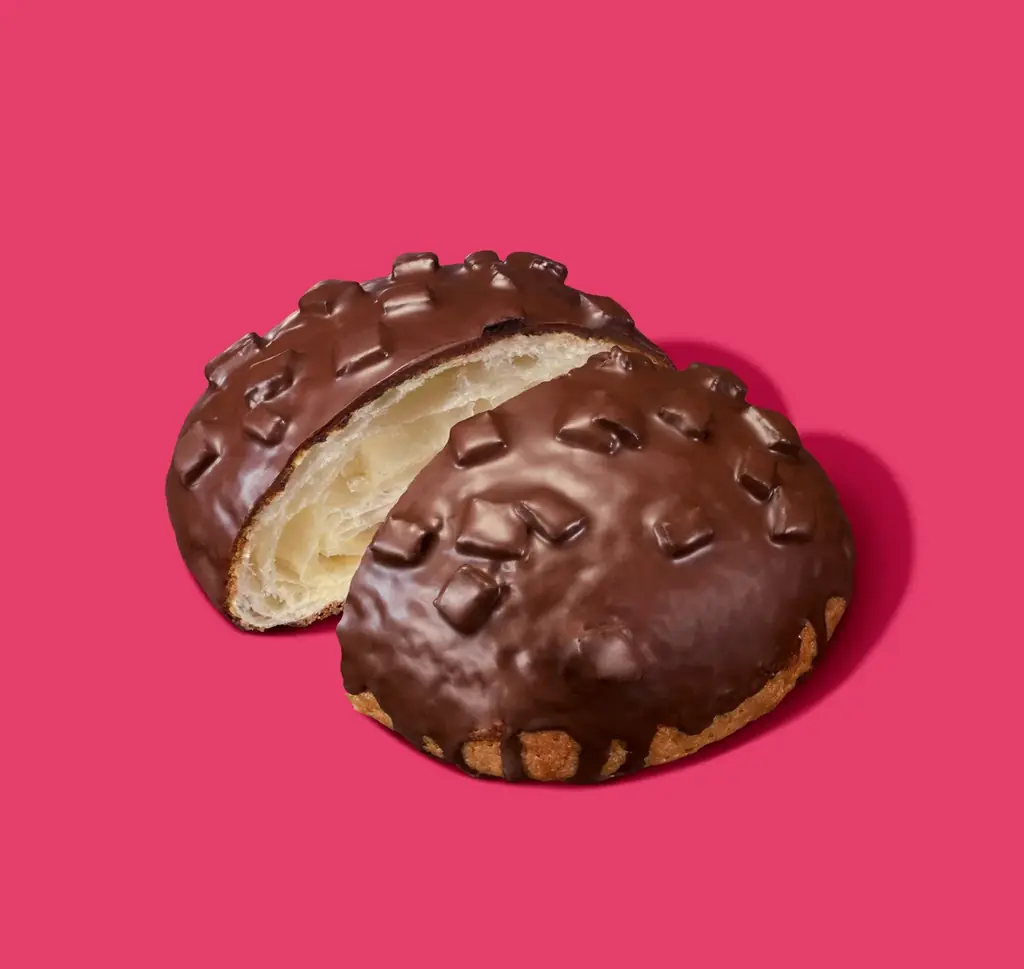 チョコ高騰の今、もっと手軽にチョコを楽しむ　とろっ！ザクッ！パリッ！食感も満足な「本気のチョコがけパン」3種チョコクリームパン、チョコデニッシュメロンパン、チョコクイニーアマン10月20日（火）発売 画像 4