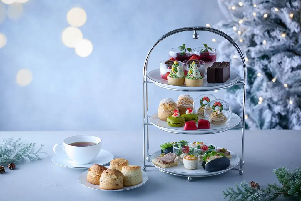 【ウェスティンホテル東京】クリスマスの装いをまとった華やかなスイーツやセイボリーを堪能する「クリスマス ウィークデイ アフタヌーンティー」＆「クリスマス アフタヌーンティー」 画像 8