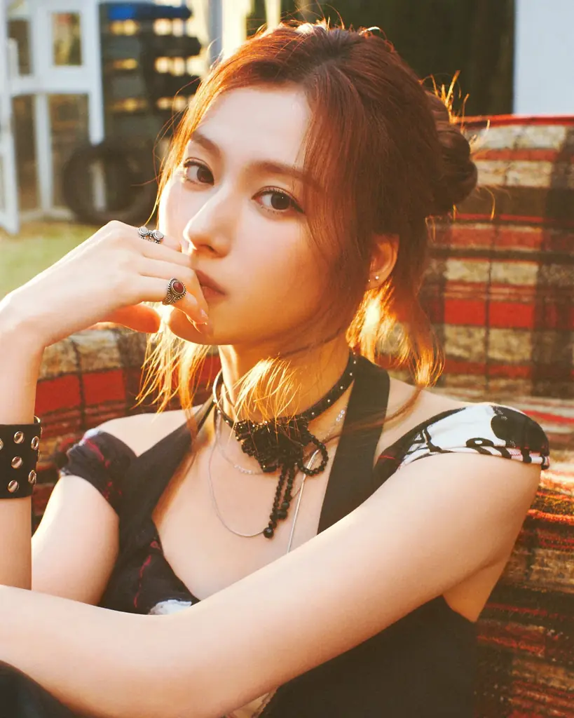 TWICEのSANAさんが魅せる、しっとりとした“大人の夜の贅沢”　ハーゲンダッツ Classy Night（クラッシーナイト）シリーズ　新WEB CM「しあわせな余韻」篇　10月20日（火）より公開 画像 12