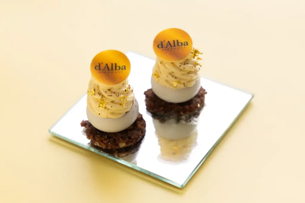 d’Alba × W Osaka「The Golden Glow Afternoon Tea」を開催 画像 2