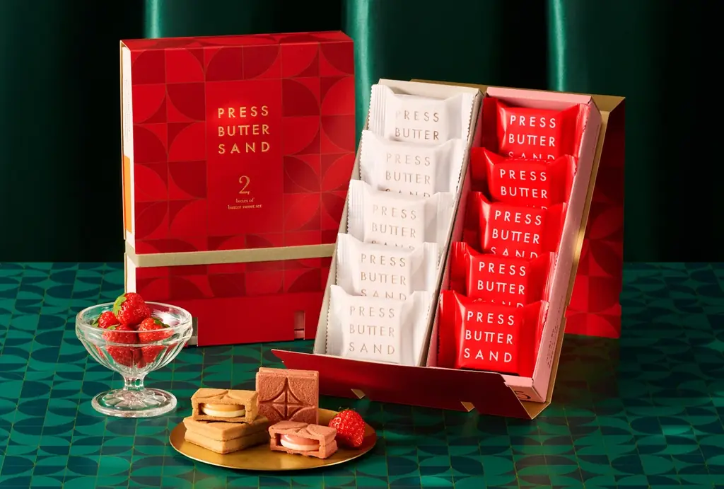【ホリデーシーズンに煌めく限定セット】PRESS BUTTER SANDから、冬の贈りものセットが登場｜ホリデーを華やかに彩る限定スリーブ 画像 6