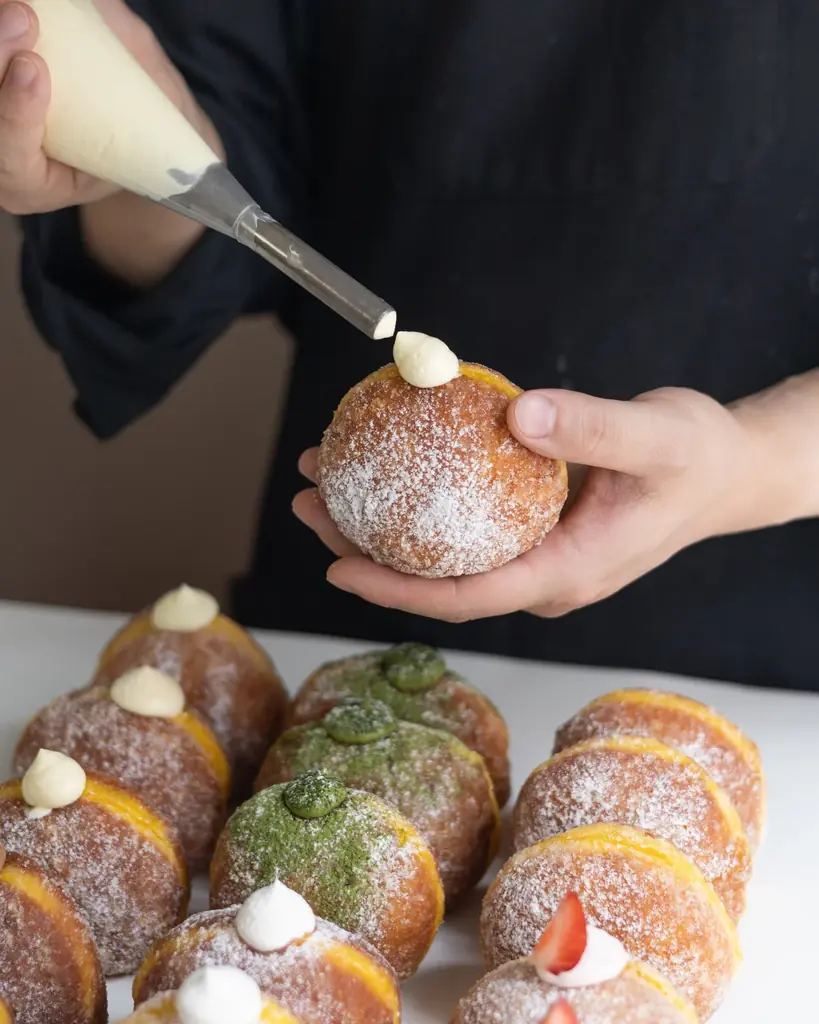 【小麦の奴隷 大樹本店】が期間限定で生ドーナツ専門店に！横浜発の人気店「UNI DONUTS」とコラボ、十勝初登場の生ドーナツを10月23日から販売 画像 2