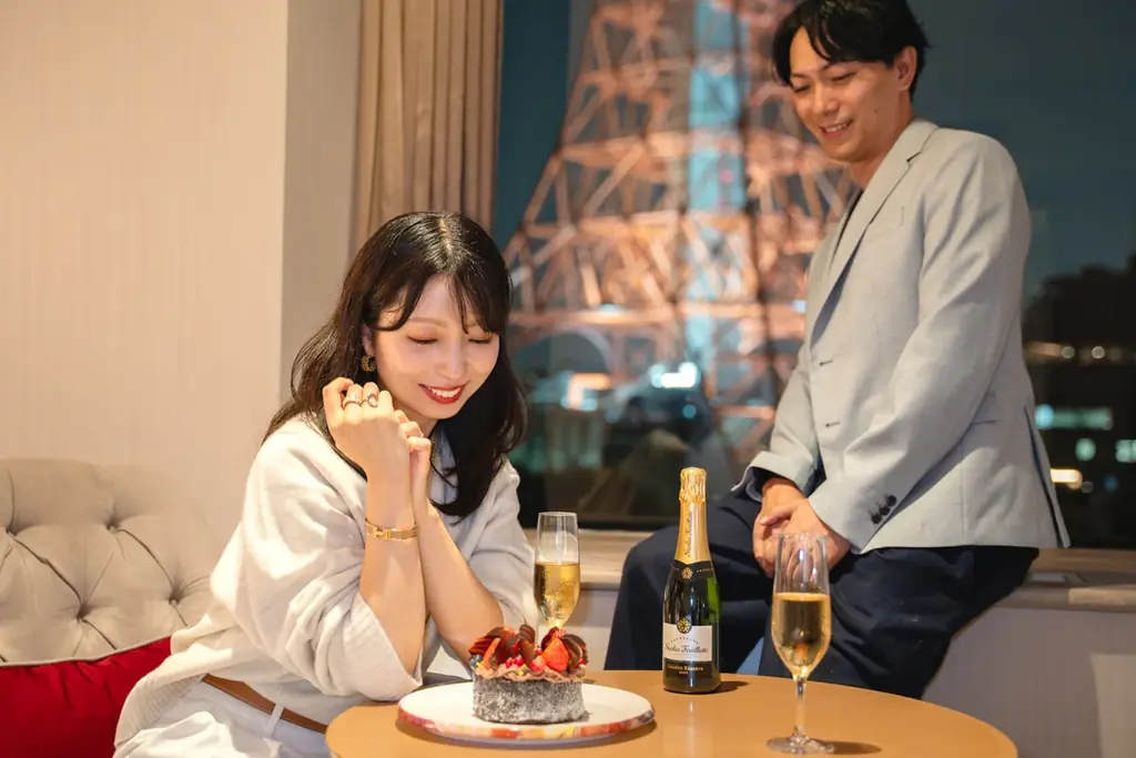 大迫力の東京タワーを間近に臨むルーフトップで天体観測体験付き宿泊プラン「Tokyo Moonlight Christmas～東京タワーとスーパームーンが彩るクリスマスナイト～」【東京プリンスホテル】 画像 6
