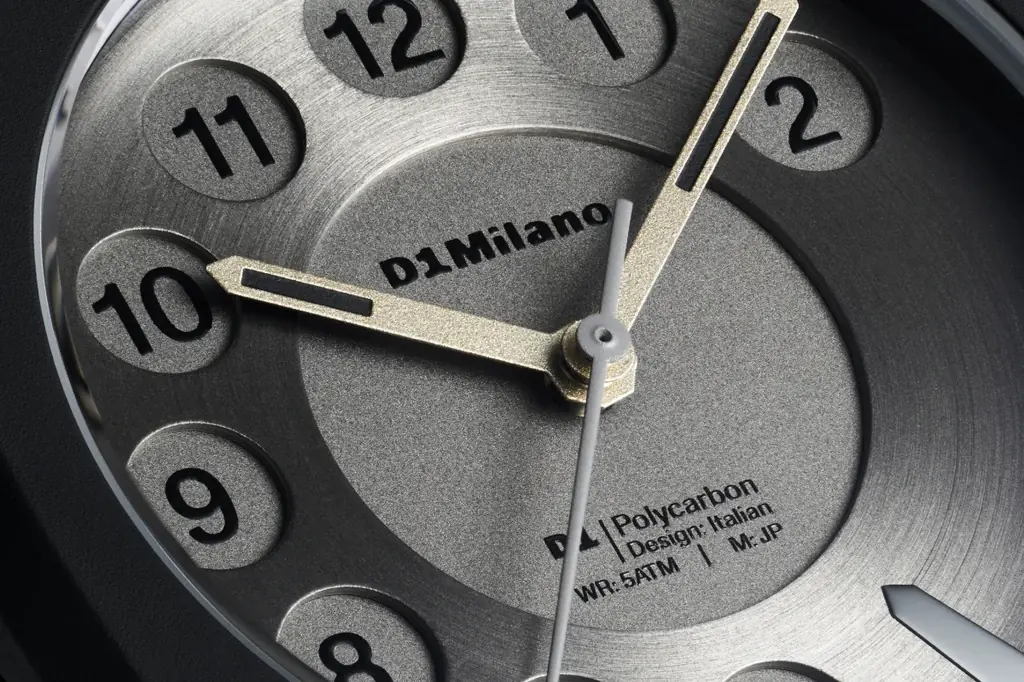 ダイヤルを回す、あの“電話”を腕時計に。D1 Milano、「電信電話記念日」の10月23日（金）に“電話”をモチーフにした新作「RING RING」を発売。 画像 1