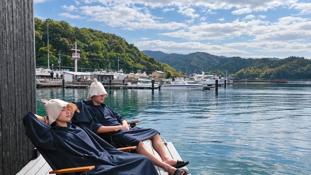【11月1日誕生】京都・天橋立の宮津湾に“海に浮かぶサウナ”「UMIUKA」。サウナも食事も飲み放題もクルーズも宿泊料金に込み、先着10組は20%OFF 画像 5