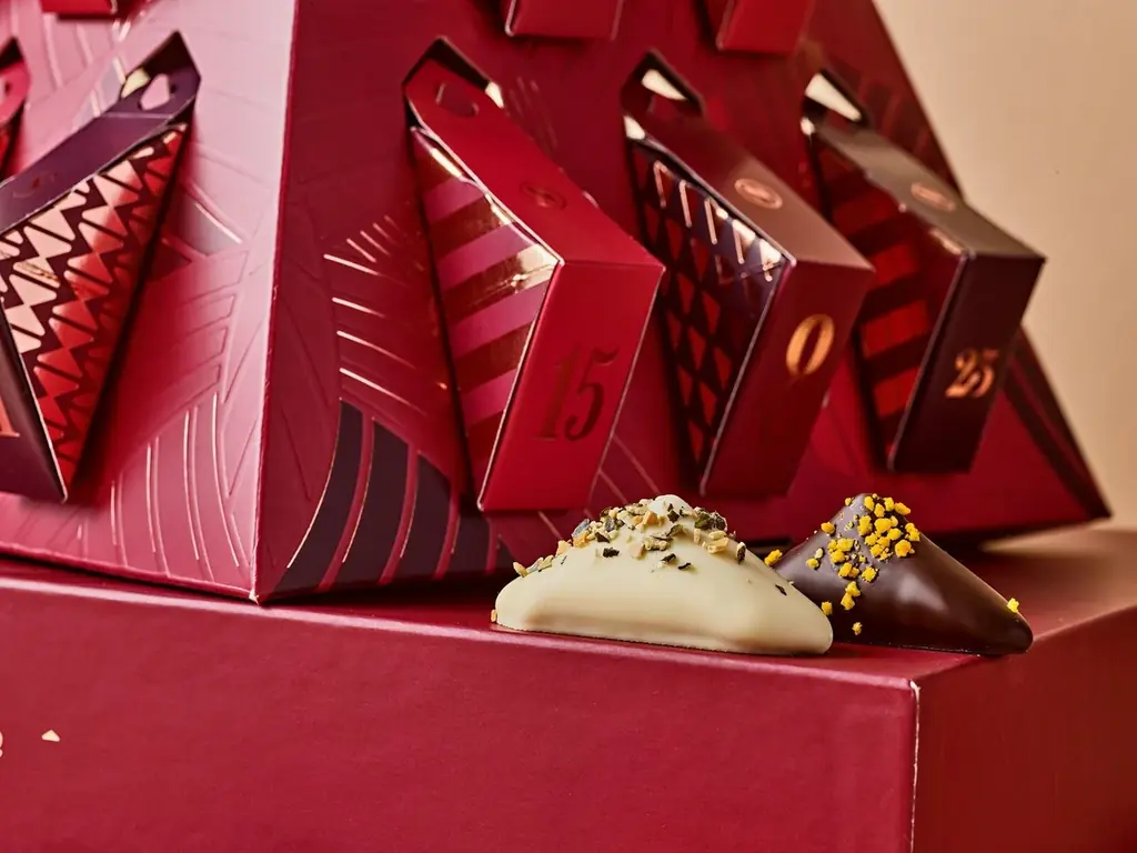 【ノイハウス NEUHAUS】クリスマスシーズン限定の2026年ホリデーコレクション販売開始 画像 3