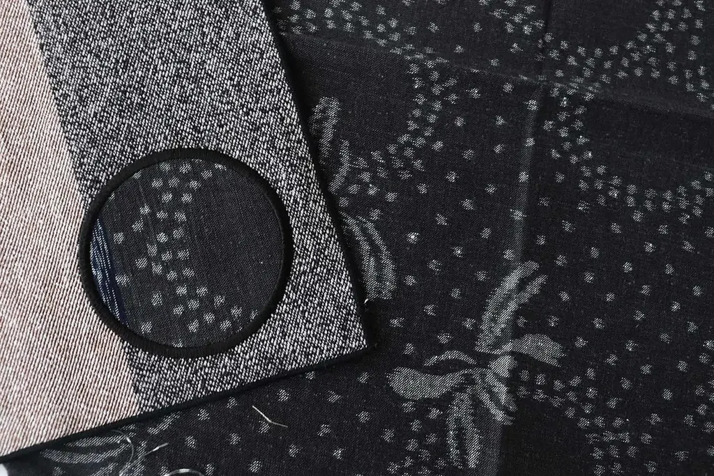 CLASSICS the Small Luxury 日本橋人形町店「KOGEI WALK 2026」に初参加！福岡の「池田絣工房」とのコラボレーションによる久留米絣を施した一点もののハンカチーフを販売 画像 8
