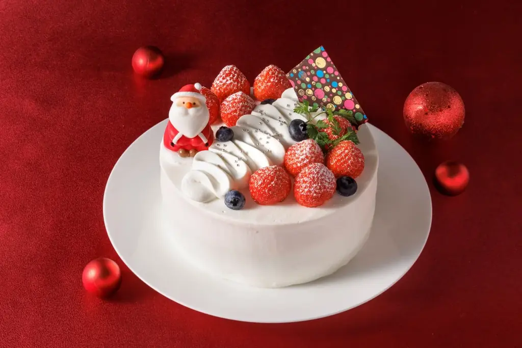 札幌東急REIホテルが贈る、クリスマスを彩る甘いひととき。北海道産のいちごと生クリームを贅沢に使用したクリスマスケーキ2種の予約受付を、10月22日（木）より開始！ 画像 2