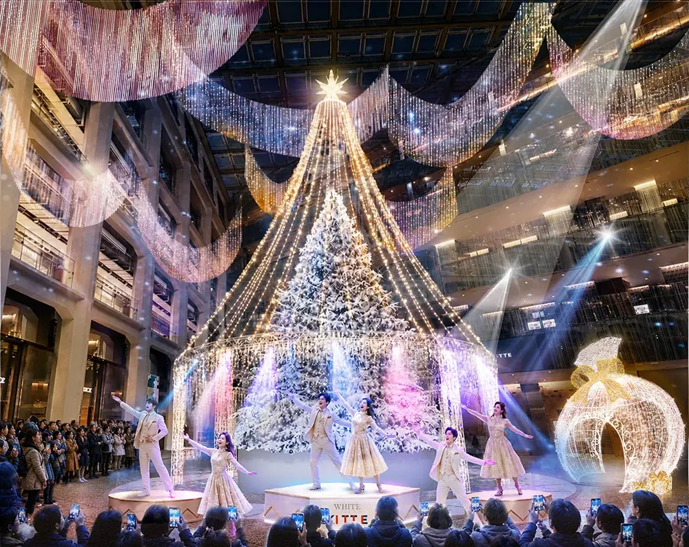 【約4万球のLEDが光り輝く、笑顔が集うクリスマス空間が出現】全高約15m、光のヴェールに包まれたホワイトクリスマスツリーが登場「ＷＨＩＴＥ　ＫＩＴＴＥ」開催 画像 4
