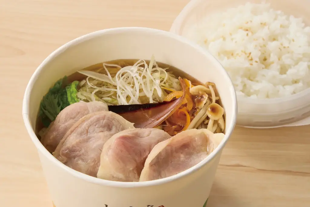 「しゃぶしゃぶ温野菜」自慢のおだしを自宅でも！秋の贅沢「豆乳ポルチーニ鍋」テイクアウト・デリバリー開始！ ～1/2日分の国産野菜と厳選肉を楽しむ「食べるスープ」に新作登場～ 画像 4