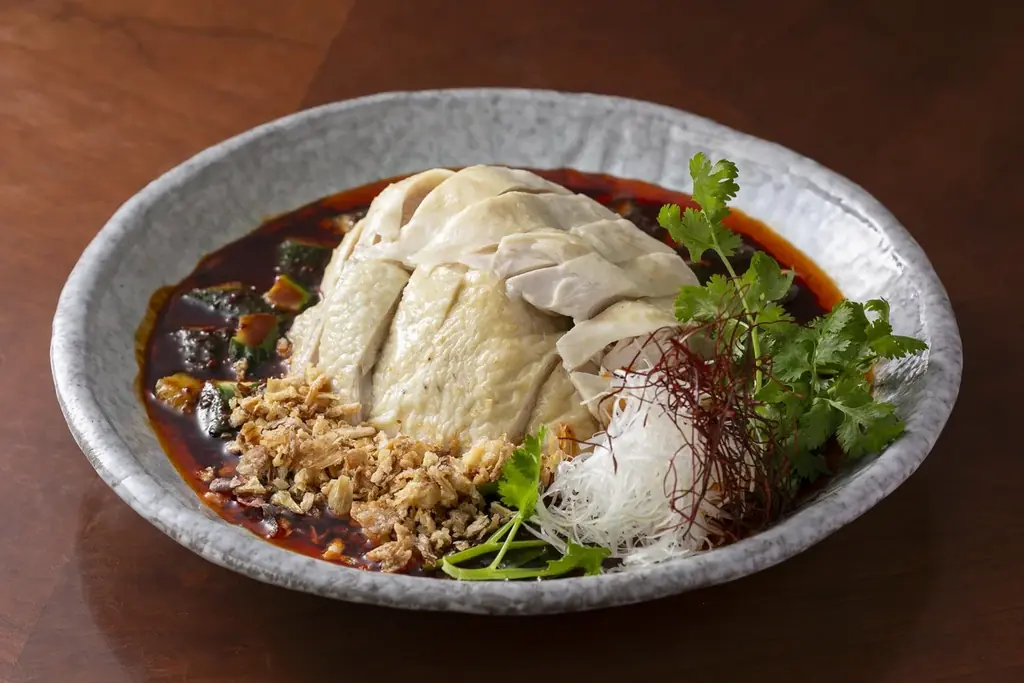 【大阪・十三】ホテルプラザオーサカの中国料理「大湖苑」、新料理長に藤本真吾が就任。2027年のサウナ新設を見据えた”辛旨サウナ飯”ホルモン土鍋麻婆豆腐など一押し4品を紹介 画像 3