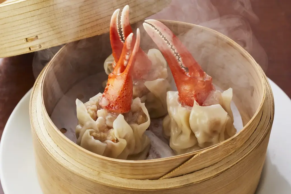 【大阪・十三】ホテルプラザオーサカの中国料理「大湖苑」、新料理長に藤本真吾が就任。2027年のサウナ新設を見据えた”辛旨サウナ飯”ホルモン土鍋麻婆豆腐など一押し4品を紹介 画像 4
