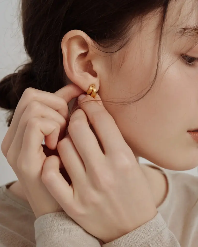 発売初日に4秒に1個売れた「ニコピアス」が1周年。yuki × CRAIFE、新色3色を10月24日発売 画像 10