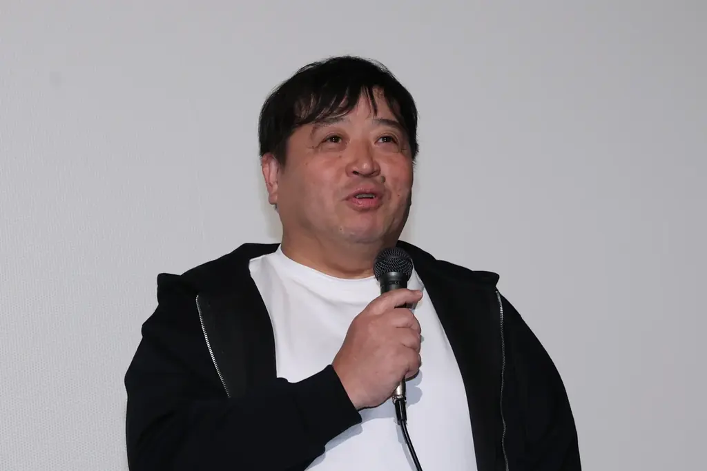 71 年の歴史に10月25日で幕を閉じる【シネスイッチ銀座】にて映画『遥かな町へ』大ヒット御礼舞台挨拶が行われ、観客席から大きな拍手がわき起こる 画像 4