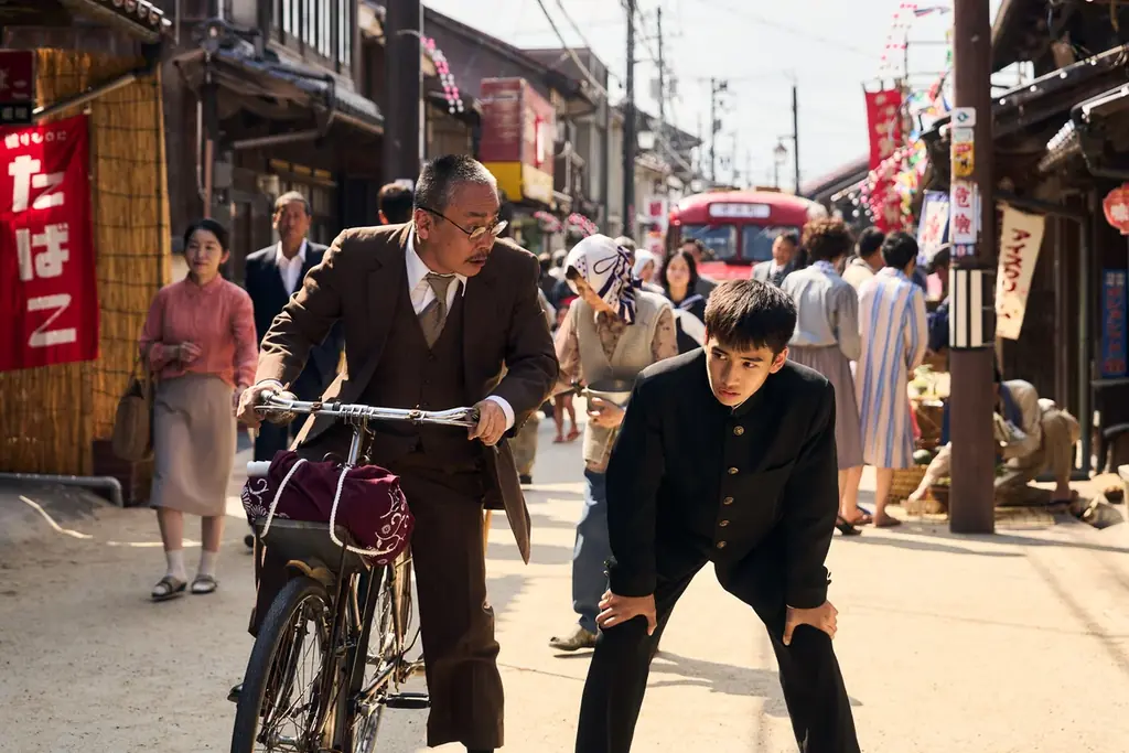 71 年の歴史に10月25日で幕を閉じる【シネスイッチ銀座】にて映画『遥かな町へ』大ヒット御礼舞台挨拶が行われ、観客席から大きな拍手がわき起こる 画像 8