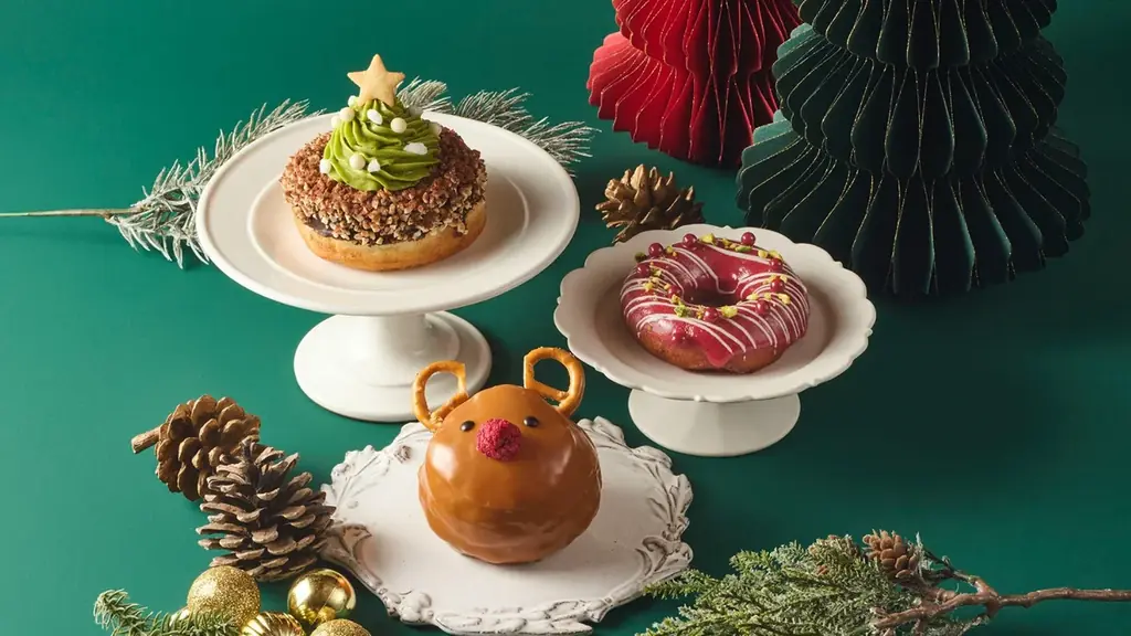 koe donutsが贈る「holiday donuts collection」 ツリー・リース・トナカイが彩る冬のひととき期間限定ドーナツ3種が11月1日(日)より登場！ 画像 1