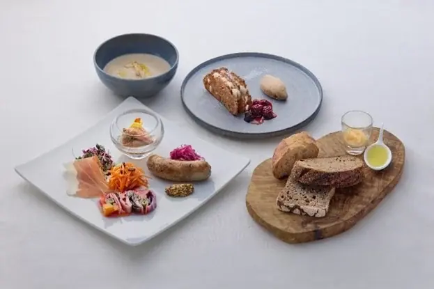 【旧軽井沢KIKYO キュリオ・コレクションbyヒルトン】信州の小麦文化をパンで味わう「KIKYOの小さなパン祭り」長野県内の人気ベーカリーによるパン15種類が登場 画像 2