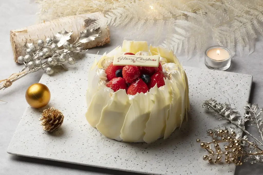 【軽井沢プリンスホテル】軽井沢の森や雪景色をイメージしたクリスマスケーキを販売　ホテルパティシエが手掛ける4種のクリスマスケーキとシュトーレン、プレッツェルを販売開始 画像 5