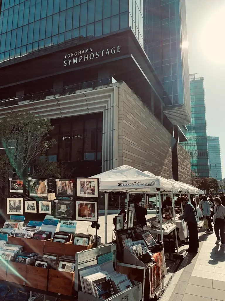 【横浜最大級】のべ500店舗超が集結！秋の蚤の市「Vintage & Artisan Market in みなとみらい」が11月21日〜23日に開催。厳選古着やアンティーク、クラフト雑貨や焼き菓子など 画像 9
